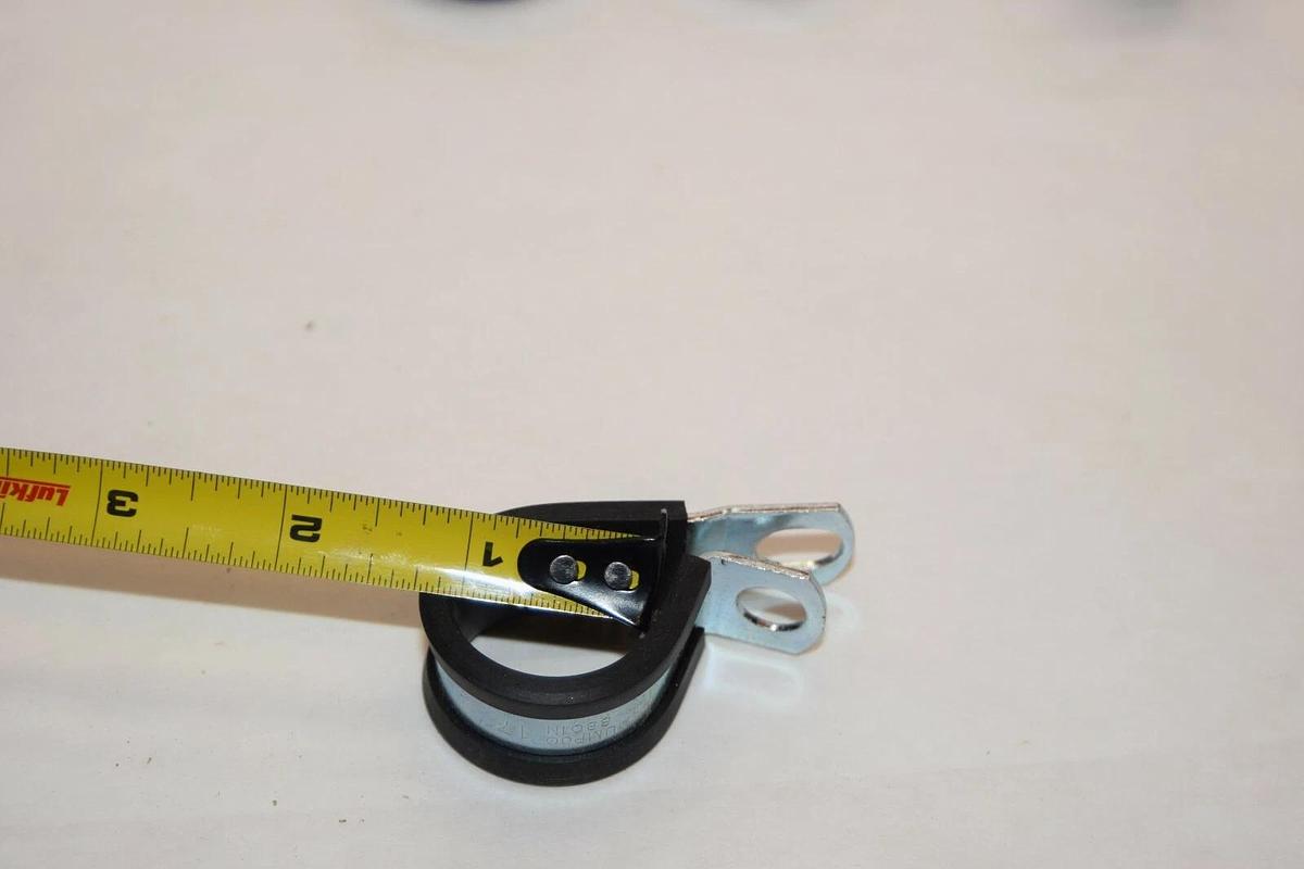 (Box of 300) Umpco Cushioned Loop Clamp Clamps S801N17 S8O1N17 1" Wire NEW