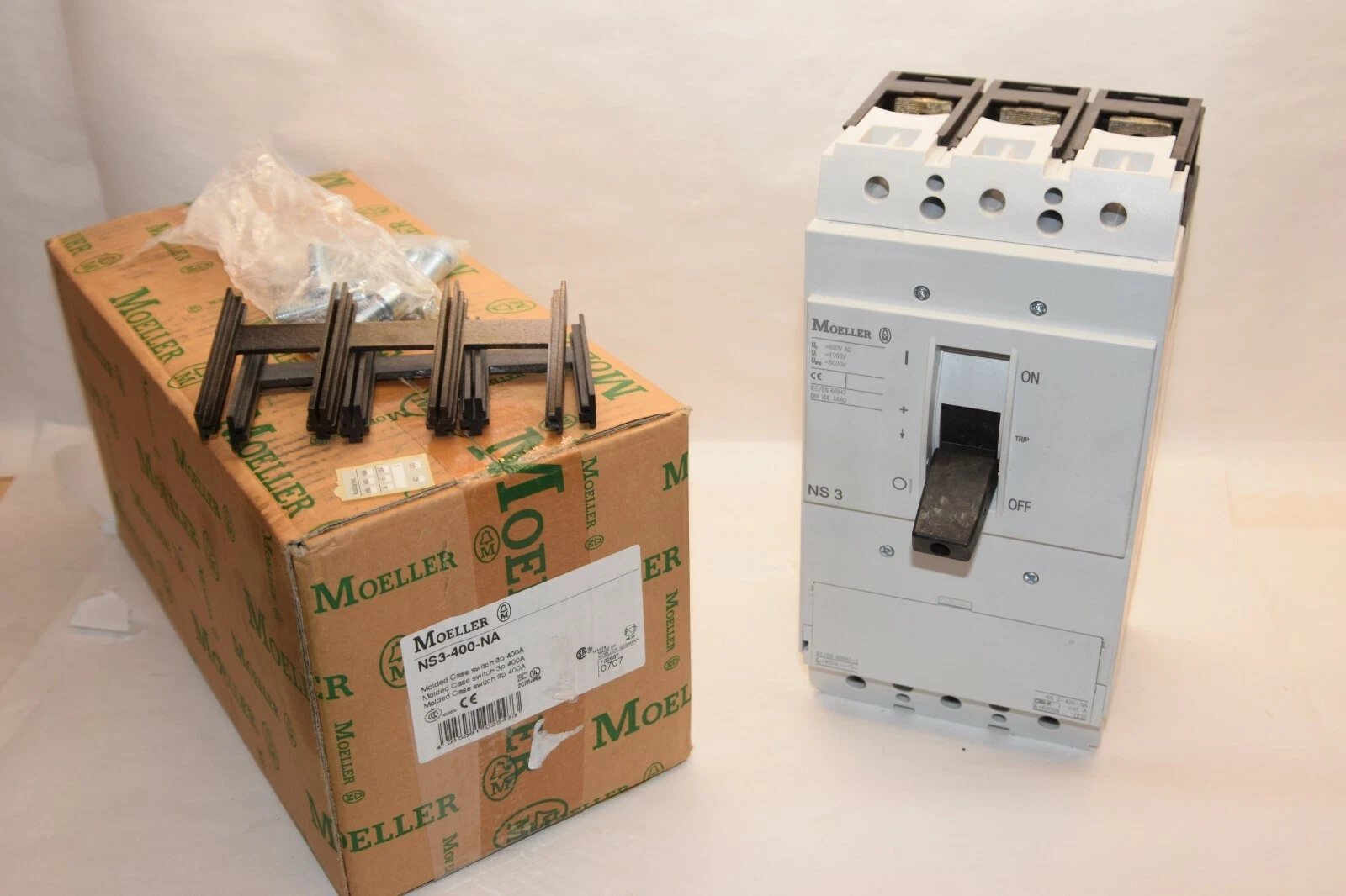 Klockner Moeller NS3-400-NA Molded Case Switch 400A 400 Amp