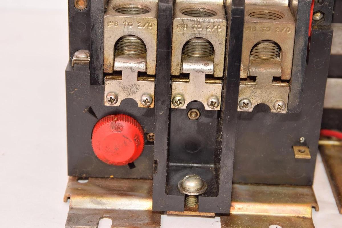 Used CLARK AOSmith T30U033 TM Size 3 3Ph Reversing Starter 120V Coil