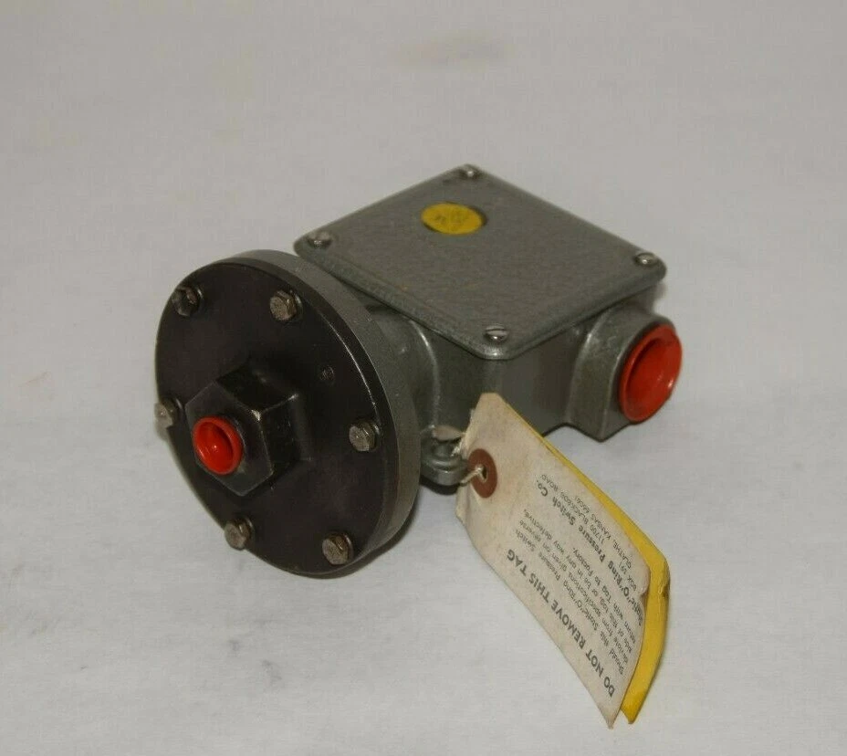 (NEW) STATIC O RIGHT 7419-100 7759506 2.5-45 WC 200psi 400Proof Pressure Switch