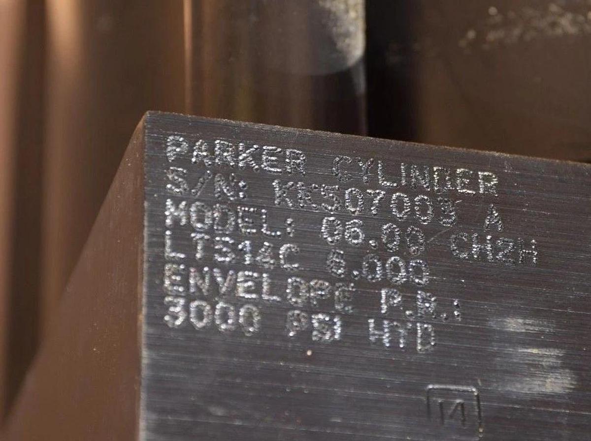 Parker 2H Hydraulic Cylinder  06.00 CH2HLTS14C 6.000  3000 Psi HYD