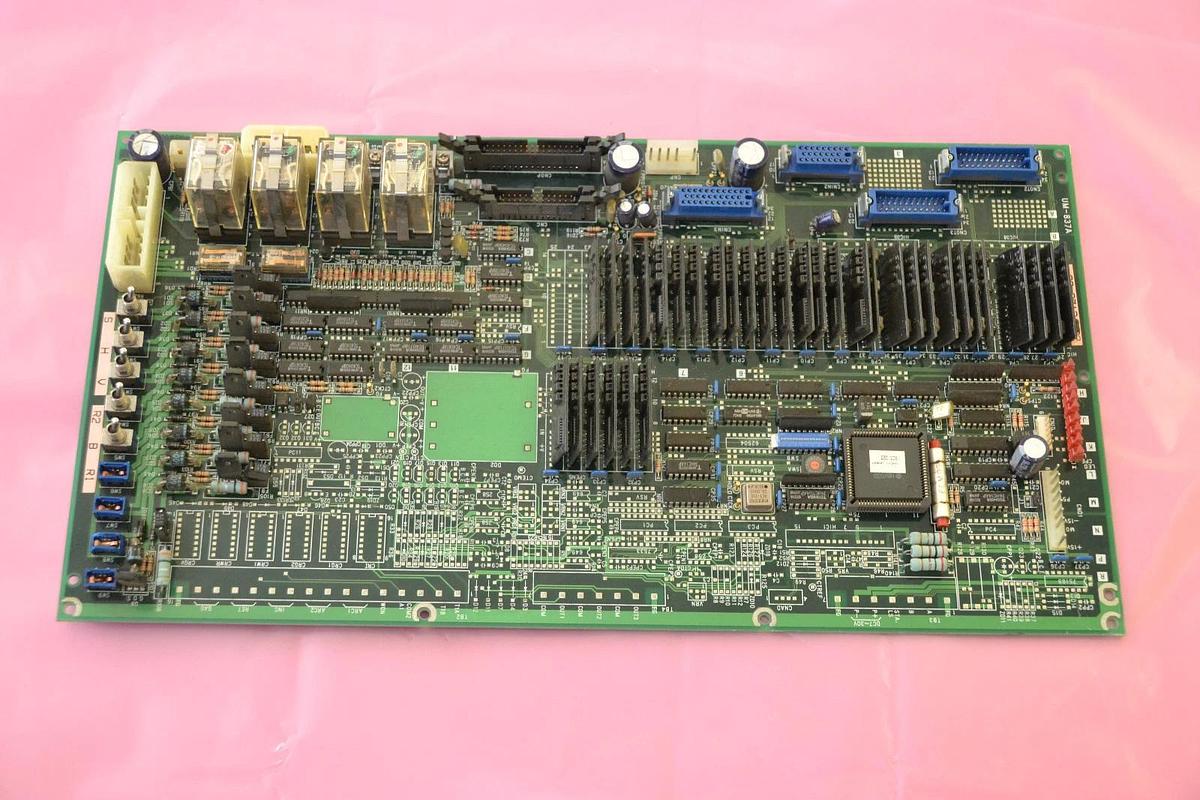 Used NACHI BOARD UM-837A 20-94032071 UM 837A 20 94032071