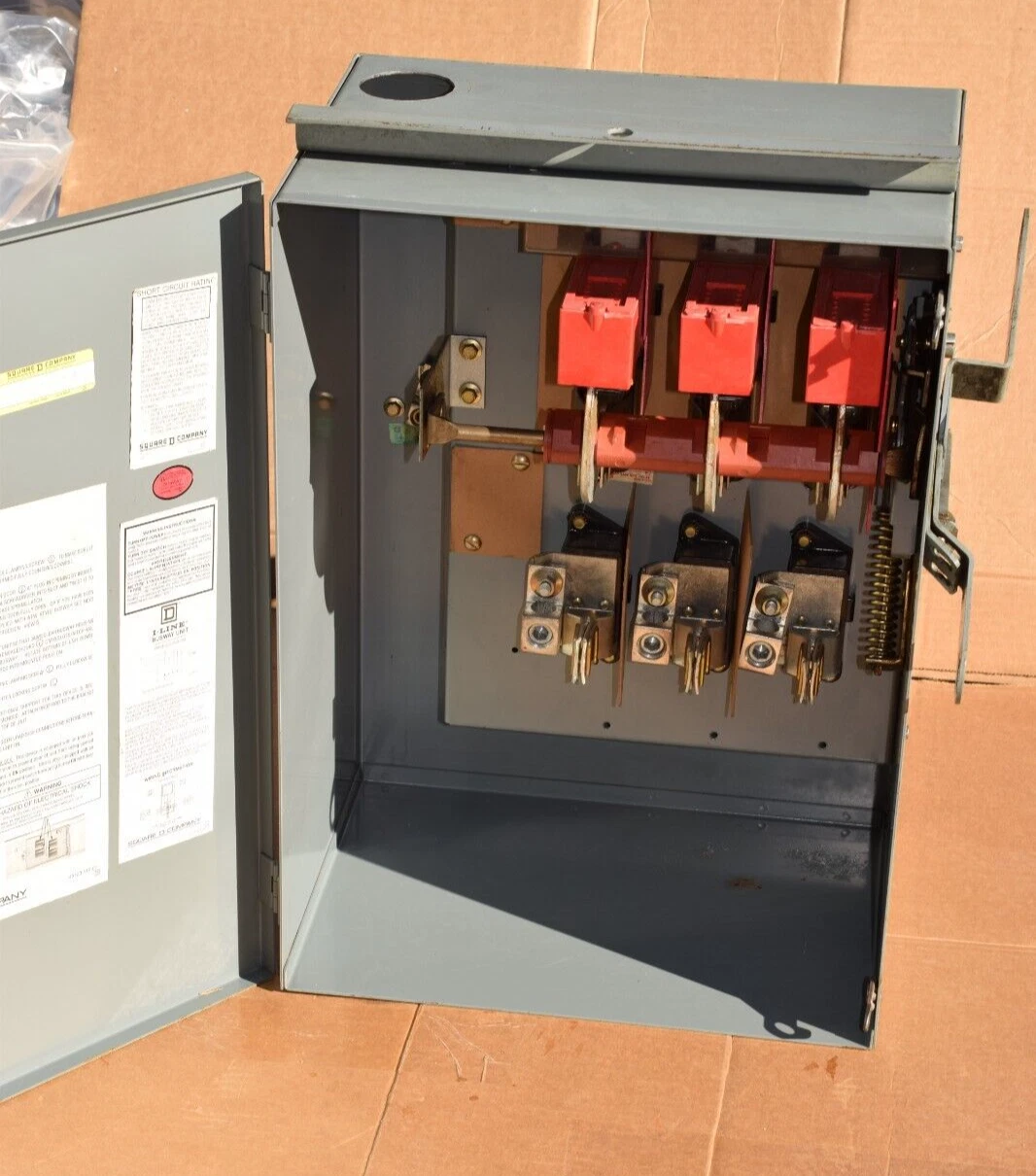 Used SQUARE D I-Line Fusible Busway Switch PQ3220G 200A 200 Amp Ser 6 3P 3P3W 240v