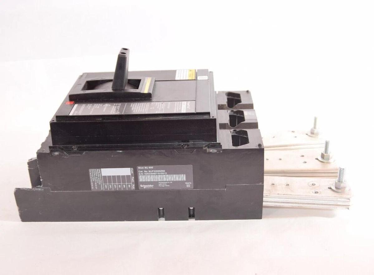 Used Schneider PowerPact Non Automatic Switch  MJ600 MJF32000Z60 600 Amp A 600A 240v