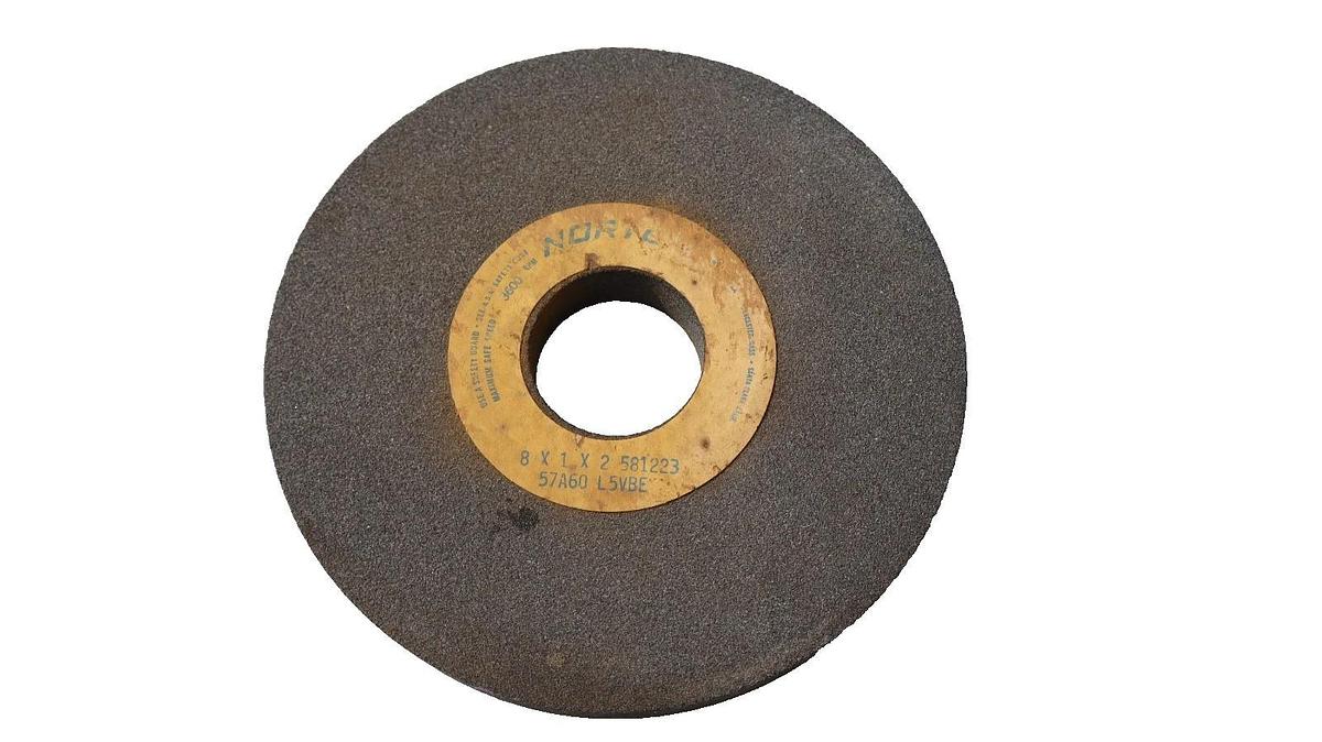 (NEW) NORTON 57A60 L5VBE , 8" OD x 1" Wide 2" ID Grinding Wheel