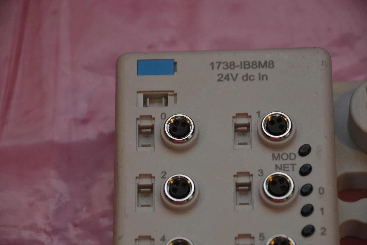 Used ALLEN BRADLEY INPUT MODULE 1738-IB8M8 1738 IB8M8 1738IB8M8 24V 24 V DC