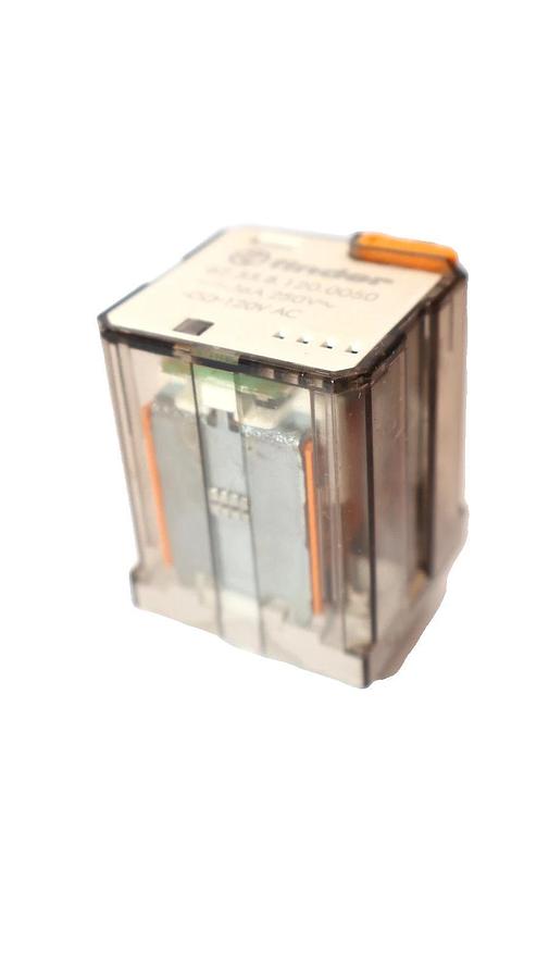 Used Finder Relay 62.33.8.120.0050 16A 250V Relay