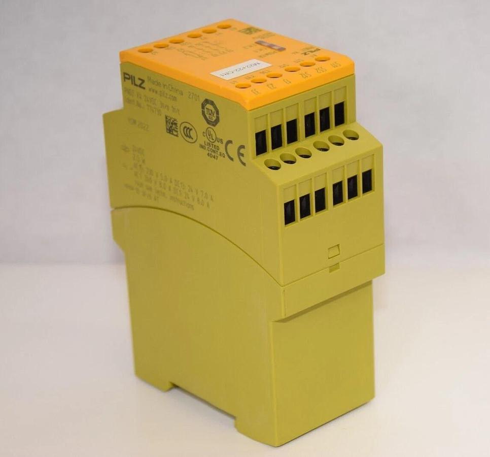 Used PILZ PN0ZX424vdc3n/o1n/c PN0Z X4 24vdc 3n/o 1n/c PN0ZX4 Safety Relay