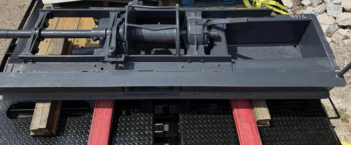 Refurbished Braden Winch mgu5-12F EB L 6910976  Low Mount Worm Gear Recovery Winch MGU5-12F