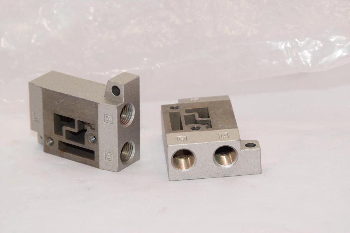 (NEW - Lot of 2) SMC VEXB-2-2BP VEXB22BP Sub Plate