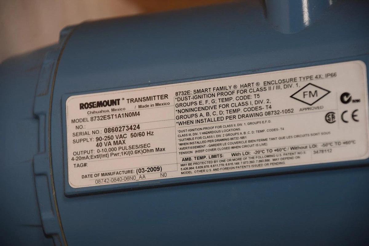 (NEW) ROSEMOUNT 8732EST1A1N0M4 , 8705THA005P1W0N0G1B3Q4 Pressure Transmitter