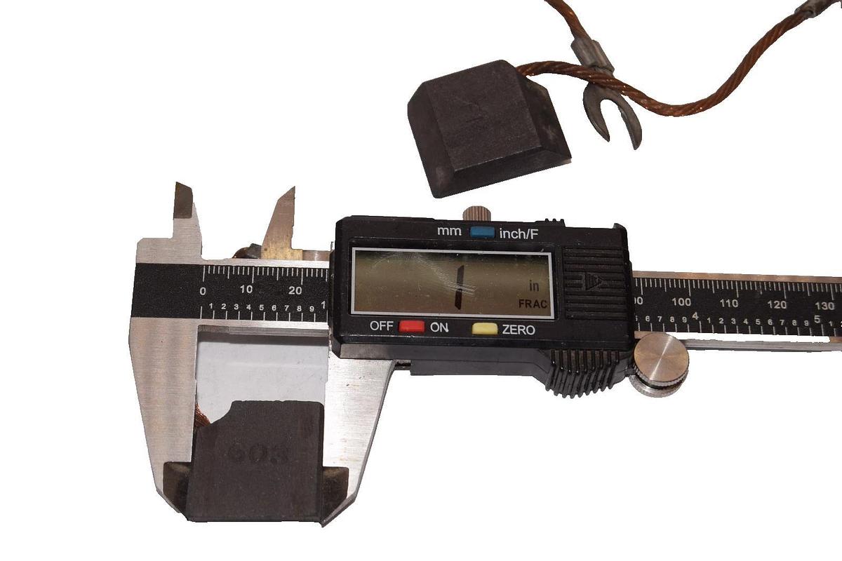 Southern 603 1" x 3/8" x 1-3/32" Carbon Motor Brush Brush (New, Lot of 5)