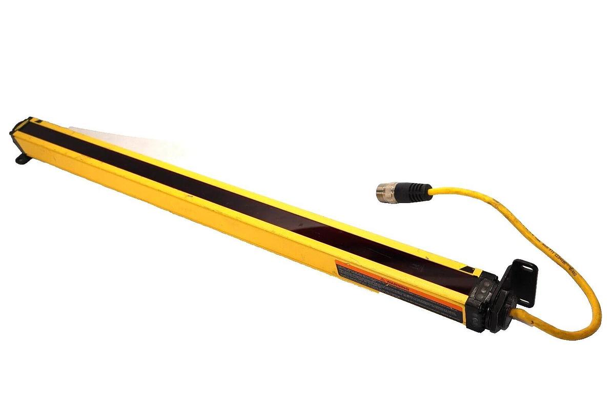 Used BANNER MSE2424YP Mini-Screen Light Curtain Emitter