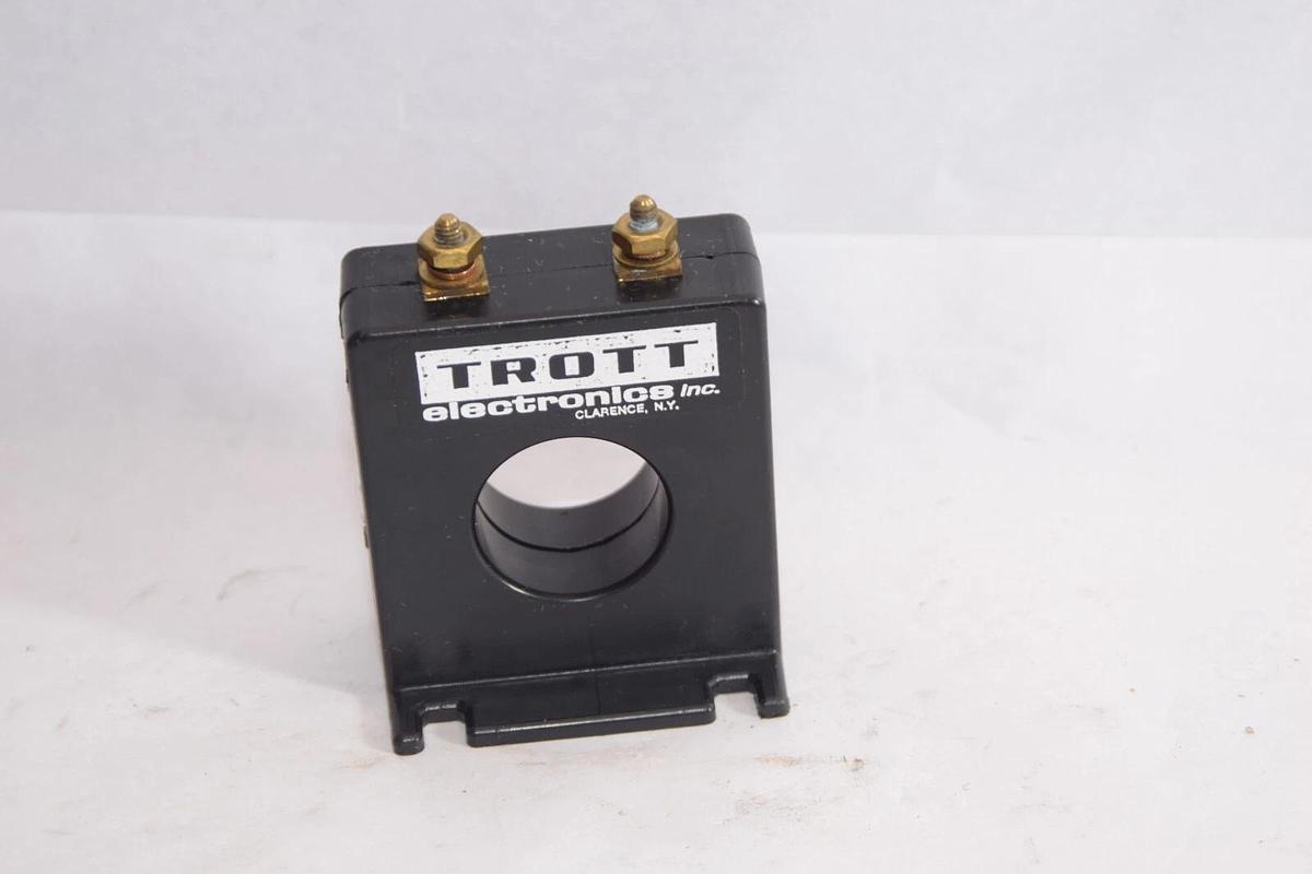 Used TROTT ELECTRONICS 2 SFT-151 Ratio 150:5A Current Transformer