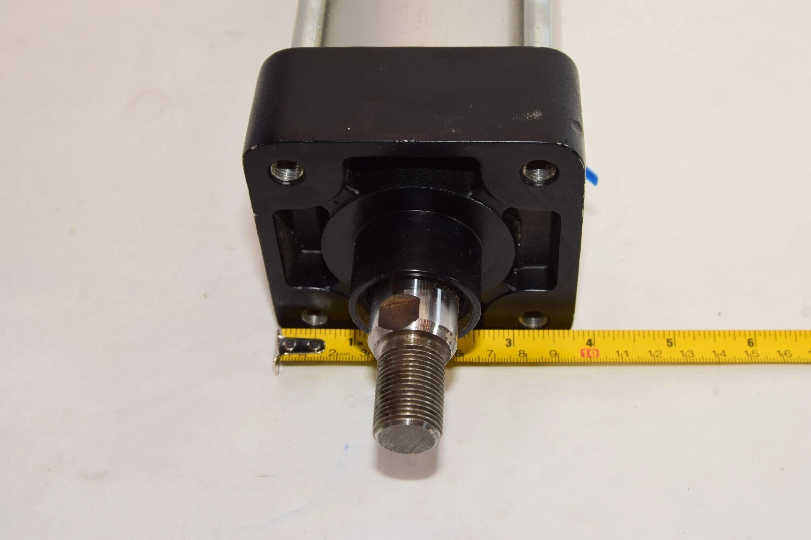 (NEW) SMC NCDA1D325-0600 250psi Pneumatic Air Cylinder