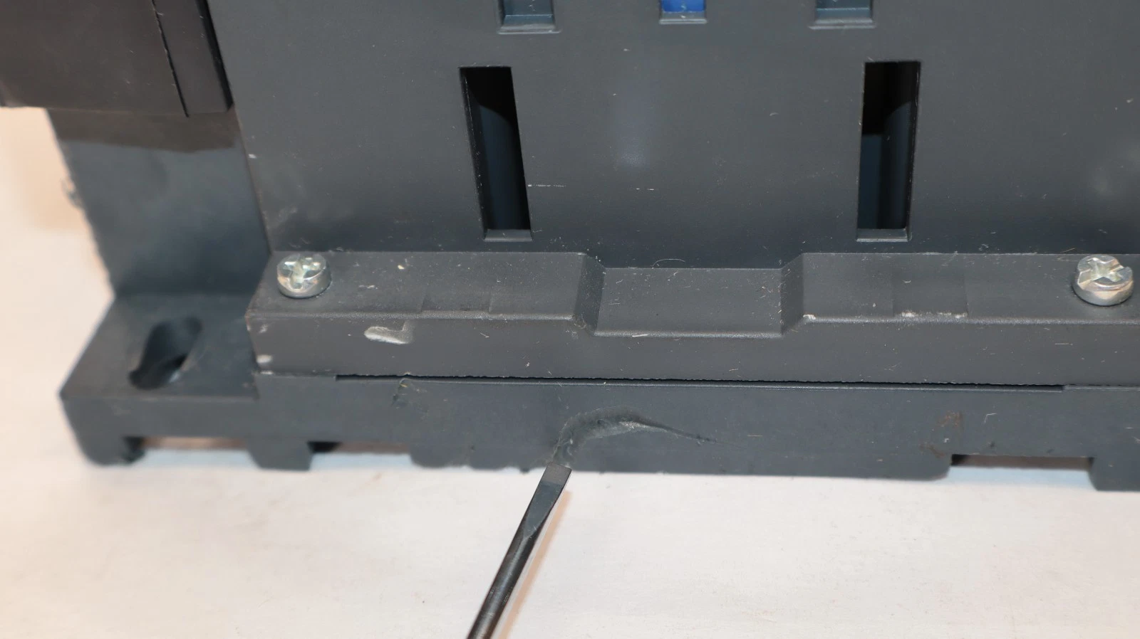 Schneider Electric Contactor LC1D150 1000V 250A 20V coil 3ph (New, READ)