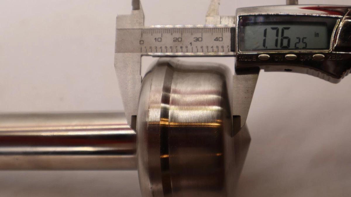 (NEW)  FISHER 37BS379 x 112 3" Port Stainless Steel Valve Stem Plug