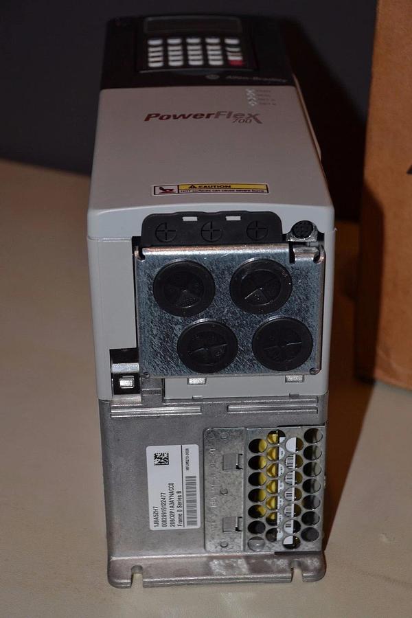 Allen-Bradley PowerFlex 700 1 HP 20BD2P1A3AYNACC0 480 VAC