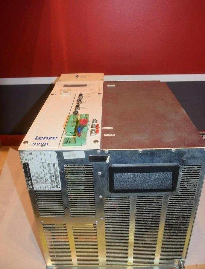 Used LENZE Drive 9220 TYPE 33.9227_E  00357366  33.9227 E  357366  4/7142/06020