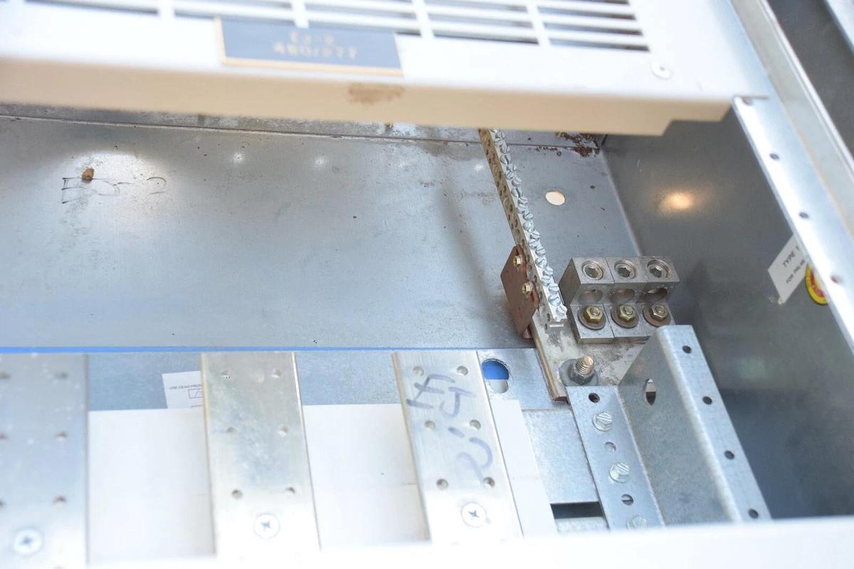 Used Cutler-Hammer 800A Panelboard Pow-R-Line PRL4b 480/277v 800 Amp 3ph 4w Typ 1