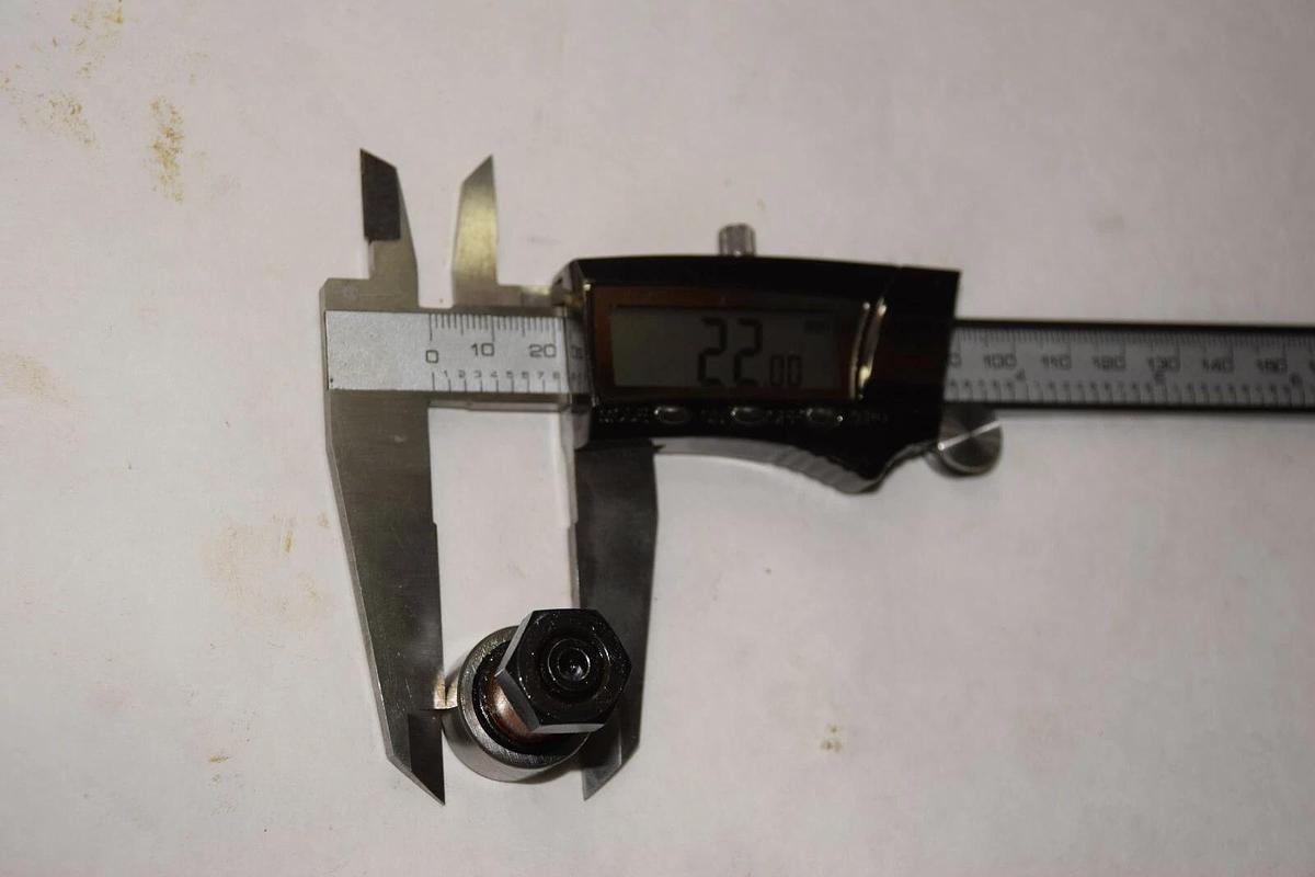 THK CF10UUAZ3 CF 10UUAZ3 CAM FOLLOWER NEW