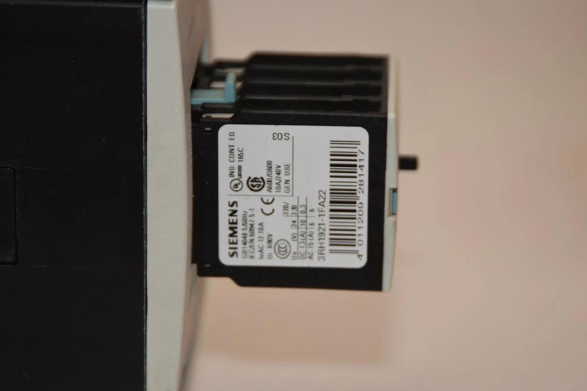 Used SIEMENS 3RT1044-1BB40 3RT10441BB40 24V Coil Contactor W/ 3RH1921-1FA22