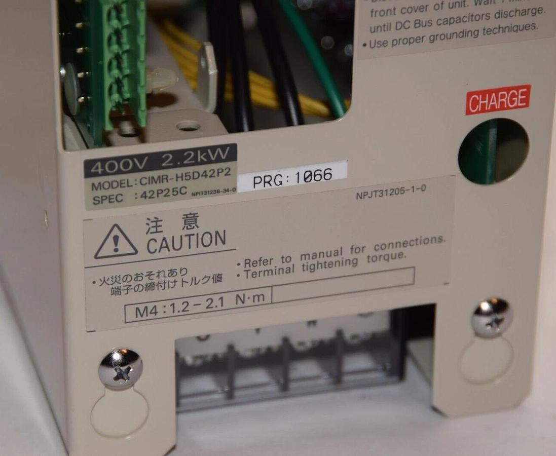 YASKAWA 676H5 Drive CIMR-H5D42P2 42P25C CIMR-H5D42P25C 540-660vdc 3kva 3 kva NEW