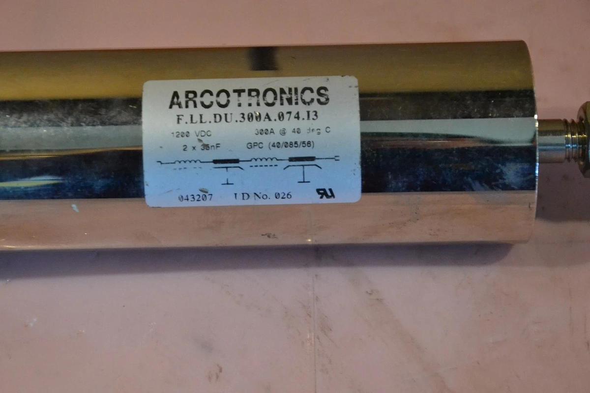 Used ARCOTRONICS F.LL.DU.300A.074.I3 04307 1200VDC 300A@40C 2x35nF RESISTOR