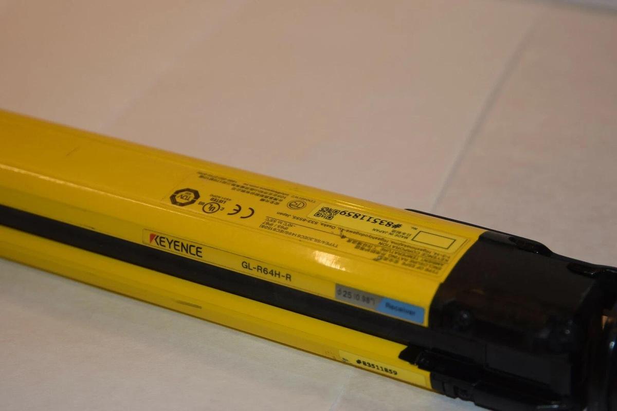 Used Keyence Light Curtain Receiver GL-R64H-R 1260mm  GLR64HR