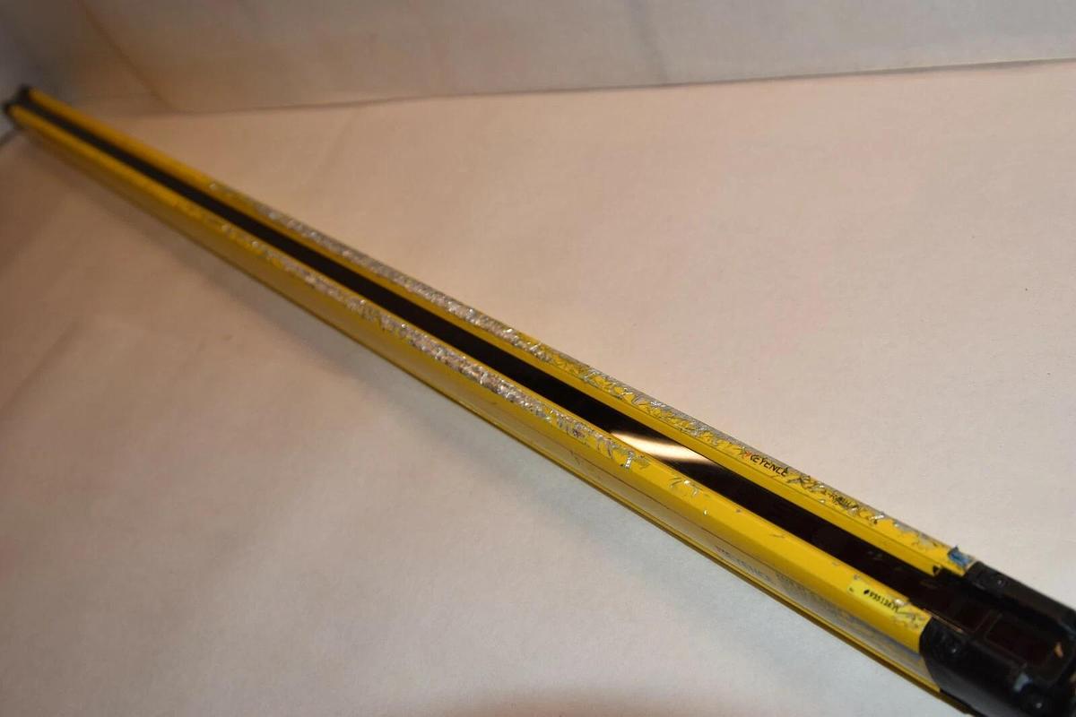 Used KEYENCE LIGHT CURTAIN RECIVER GL-R48H-R GLR48H R  GLR48H R