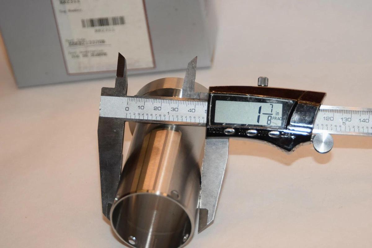 (NEW) DURA SEAL Durametallic EEKB213370B R82311 1-3/4" 316 SS Flanged Sleeve