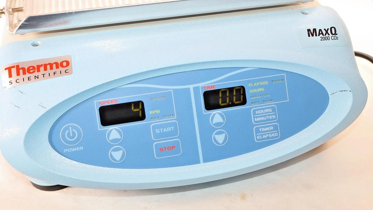 Used THERMO SCIENTIFIC MAXQ 2000 CO2 RESISTANT DIGITAL SHAKER SHKE2000CO2