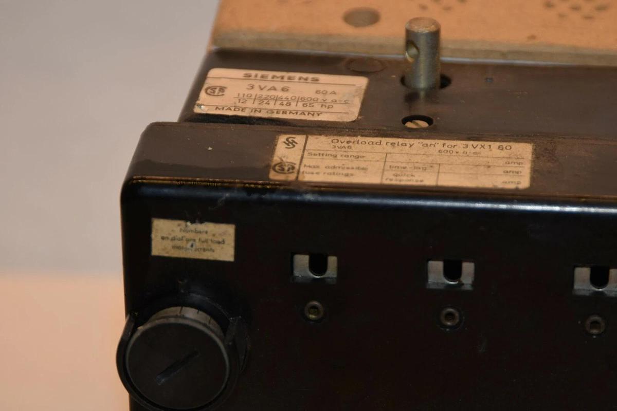 (NEW) SIEMENS Vintage 3VA6 60A 3VX160 600Vac Overload Relay