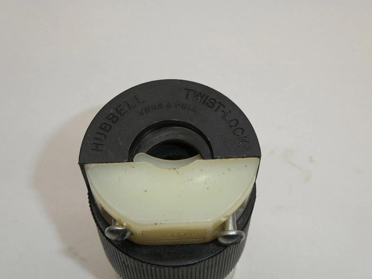 (NEW) HUBBELL 30A 125V Female Twist Lock Connector Plug