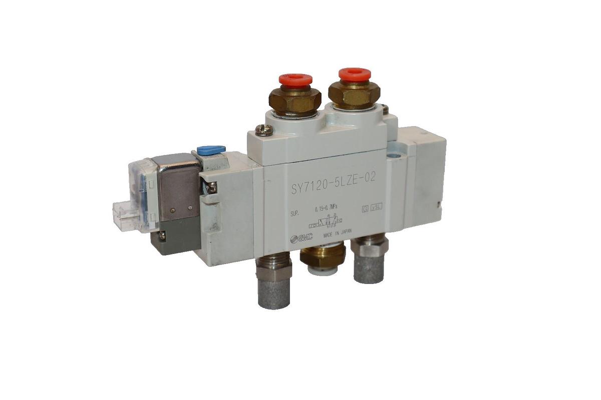 Used SMC SY7120-5LZE-02 , SY71205LZE02 0.15-0.7MPa Solenoid Valve