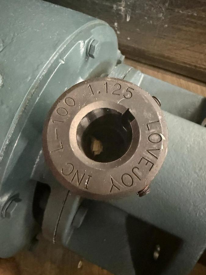 DODGE INLINE gear box 079163-34-RH 180TM28A4 D280147001HG 11.10HP 17551 inlb New