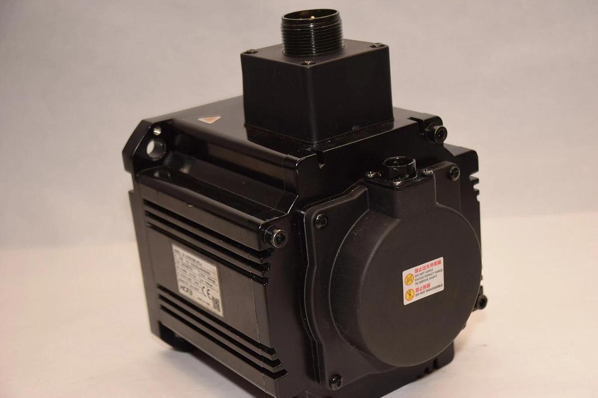 NEW HCFA Servo Motor SV-X2MG130H-N2LA SVX2MG130HN2LA 1.3kw 9.3A 1500rpm 220/240v