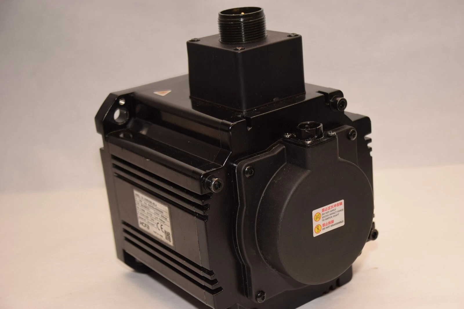 NEW HCFA Servo Motor SV-X2MG130H-N2LA SVX2MG130HN2LA 1.3kw 9.3A 1500rpm 220/240v