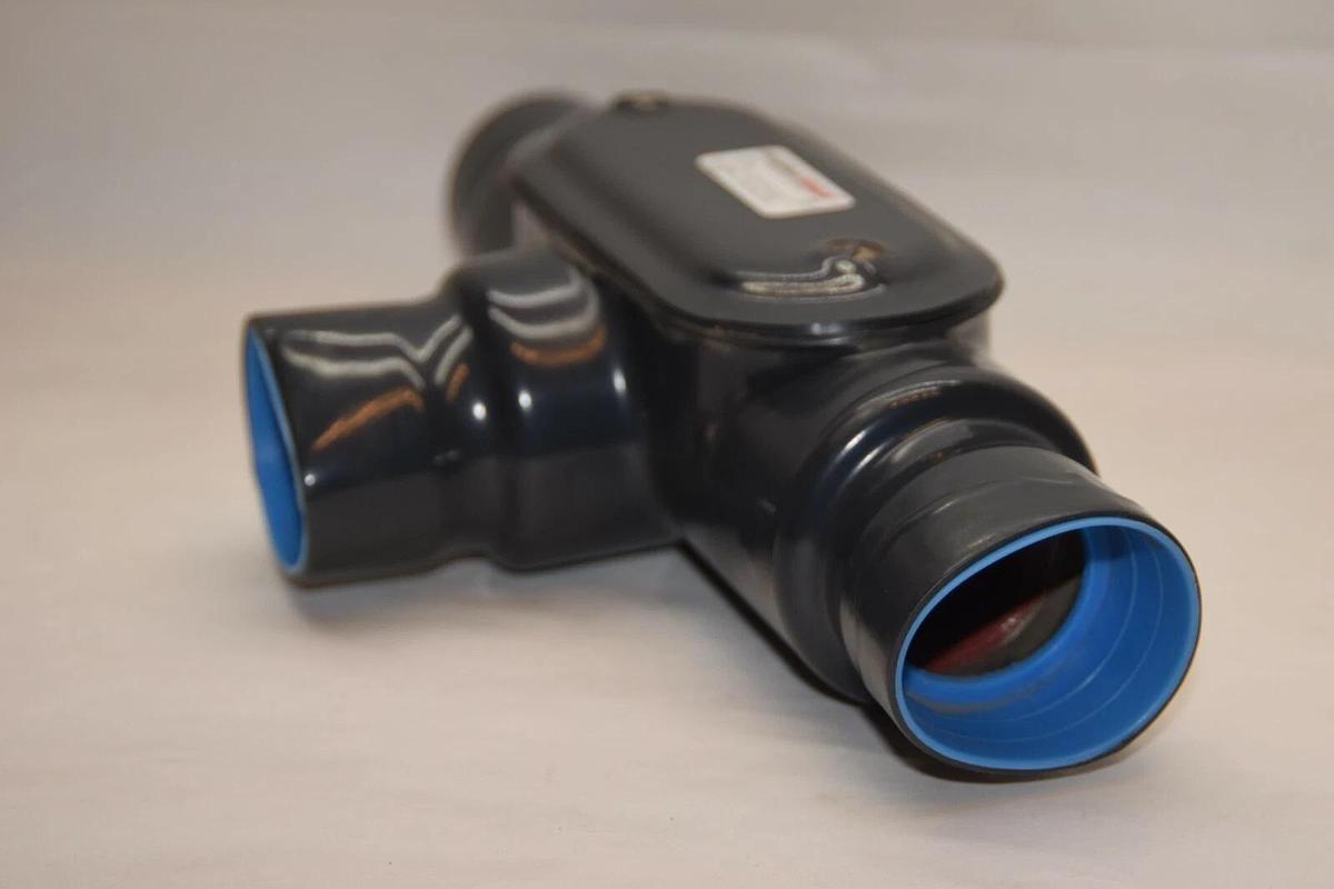 (NEW) PLASTI-BOND E231035 RedH2OT 1-1/2" Coated Conduit Body Tee T Fitting