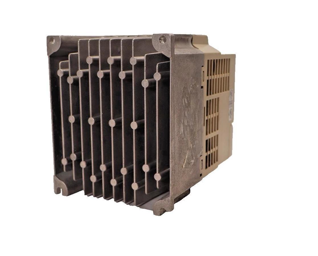 Used Saftronics VSM Mini Drive CIMR-XCBU20P7 1.9kva 3Ph 200-230Vac 5.5A *no keypad*