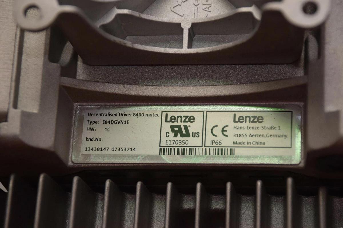 Used Lenze Decentralised Driver Motec 8400 VFD E84DGDVB37142PS E84DGVN1E 400/480v