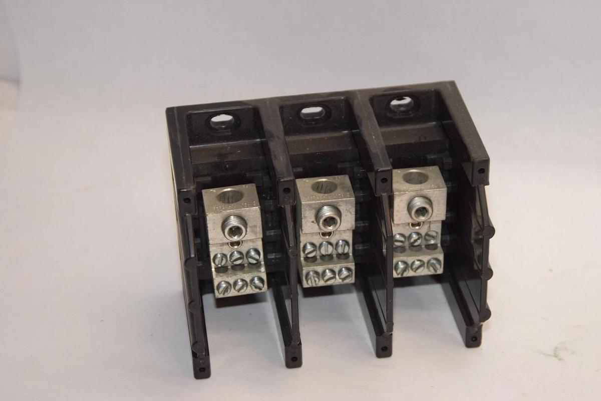 Used BUSSMANN 16321-3 163213 600V 175A 175 Amp 600 Volt Fuse Holder