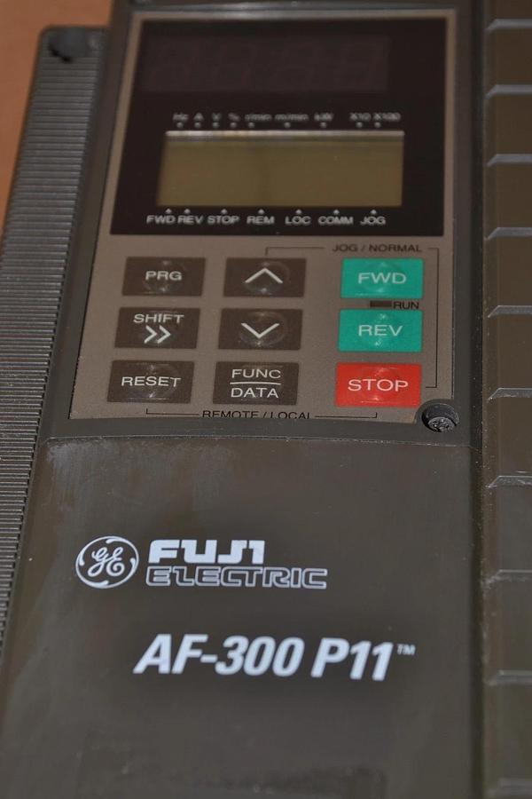 Used FUJI ELECTRIC 6KP1143002X1B1 AF-300 P11 2HP 480V DRIVE
