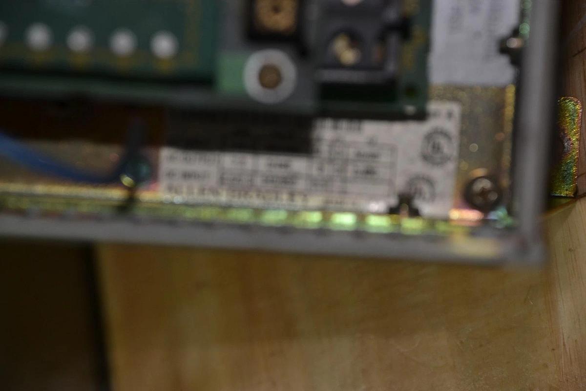 Used ALLEN BRADLEY 1336S-BRF50-AA-EN-L5 380/460V 10.7A 3PH 50/60Hz 1336 PLUS DRIVE