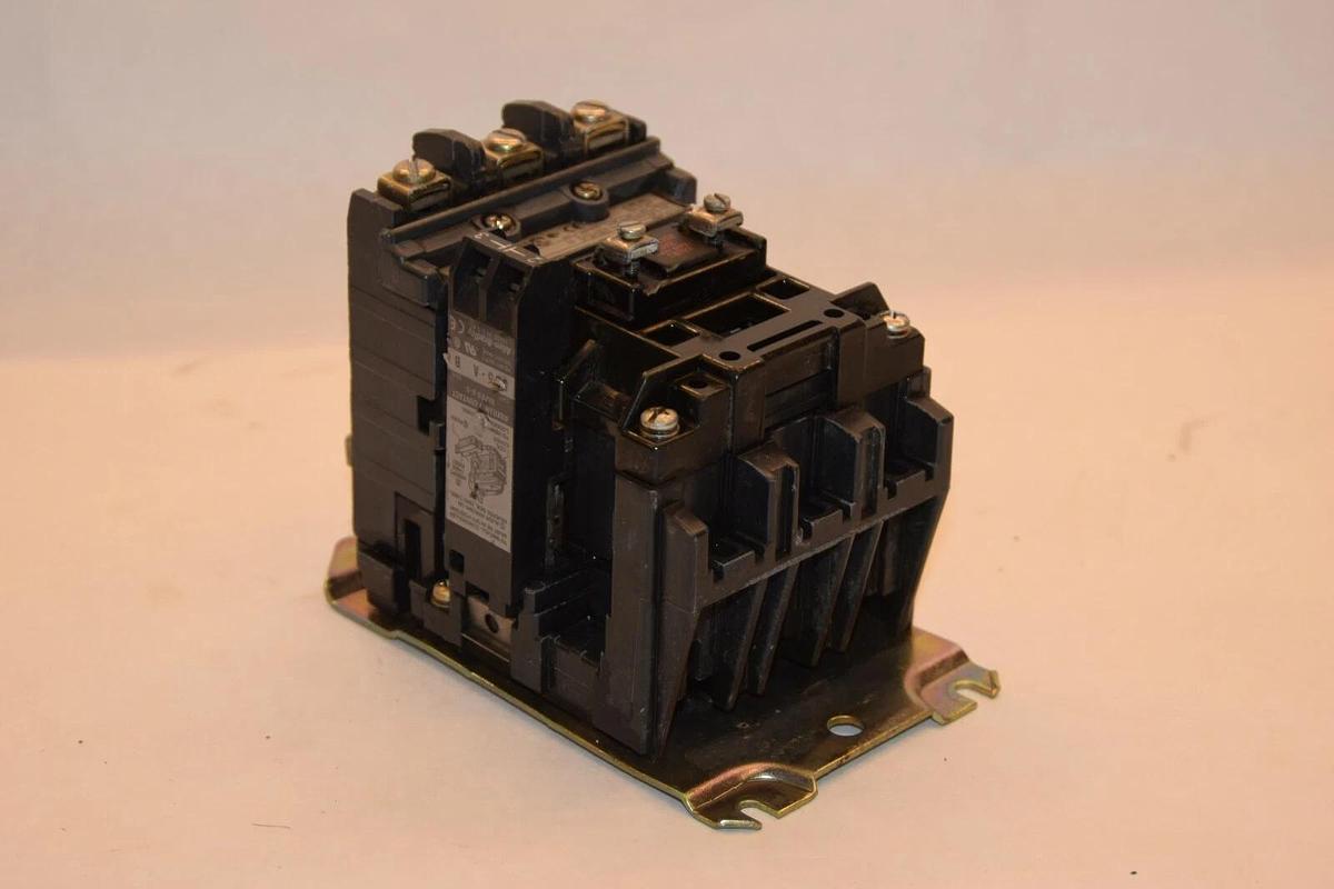 Used ALLEN BRADLEY 500-B0S930 Series B Size 1 3-5P 1PH 110-115V 50Hz Coil Contactor