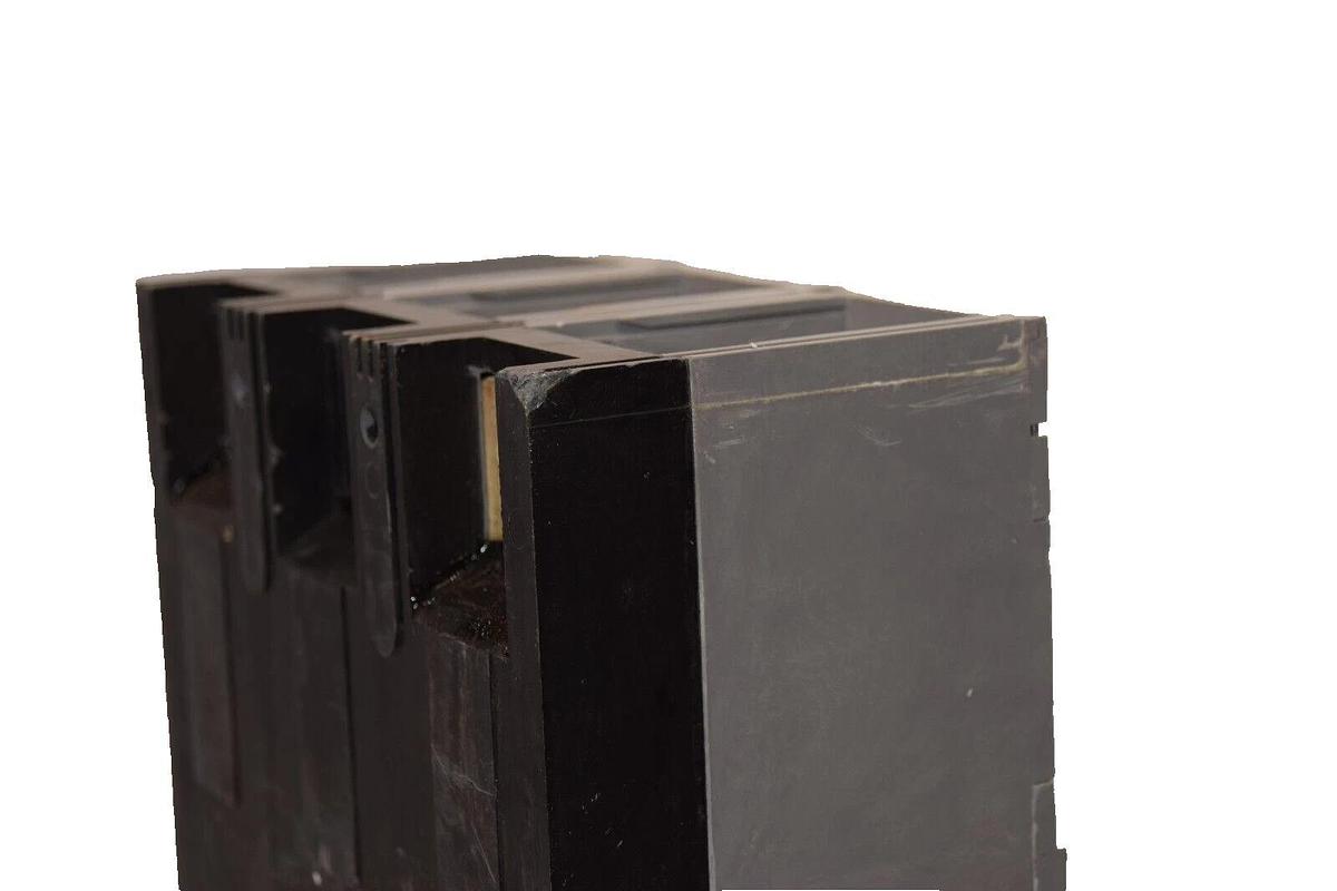 Used Siemens Sentron Circuit Breaker JXD62B250 250 Amp 250A 2p 600v JXD6-A 250a trip