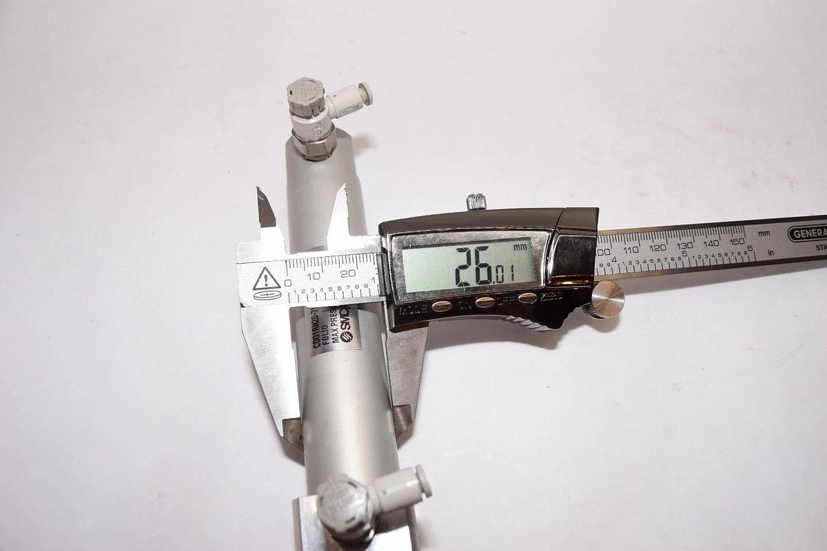 Used SMC Pneumatic Cylinder CDG1RN20-75Z-XA0-CDY007 CDG1RN2075ZXA0CDY007