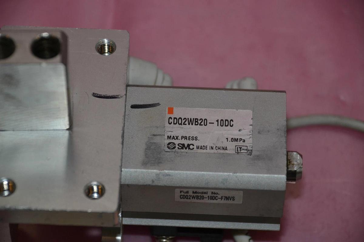 Used SMC CYLINDER CDQ2WB20-10DC CDQ2WB2010DC CDQ2WB20 10DC