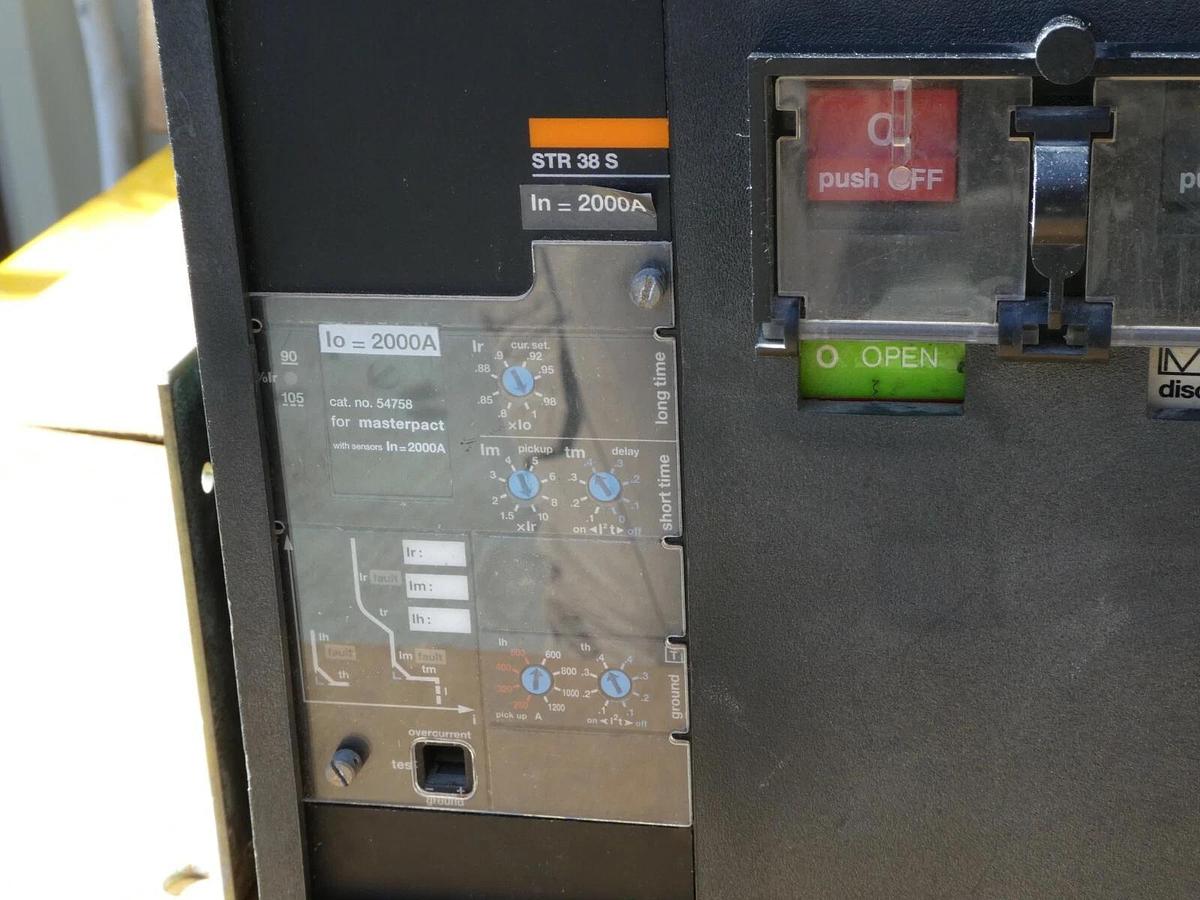 Used Merlin Gerin MP20H2 2000A  Masterpact Circuit Breaker 2000 Amp w/ Shunt MP20 H2