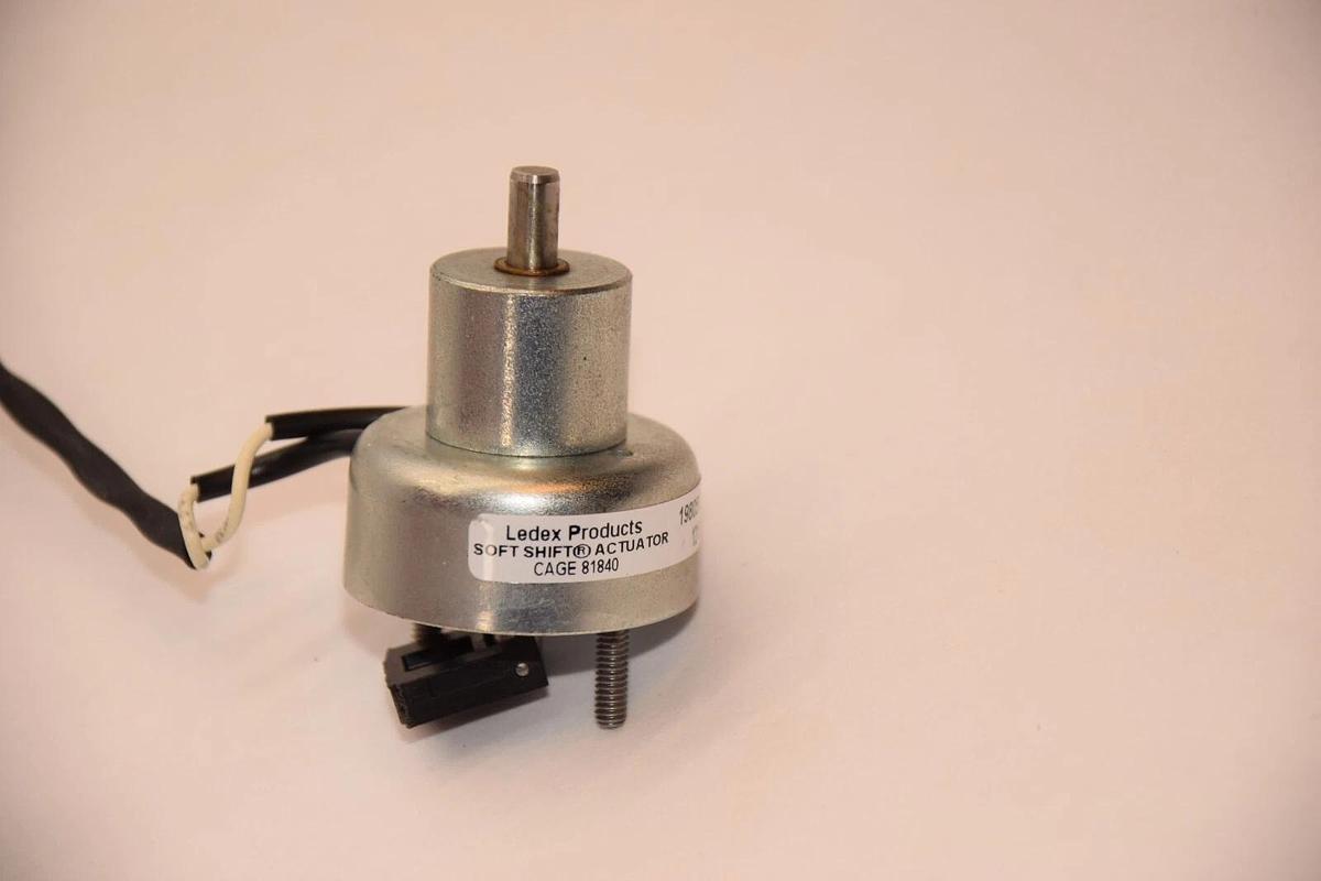 Used LEDEX PRODUCTS 198051-001 , 730399.902 Soft Shift Solenoid Actuator
